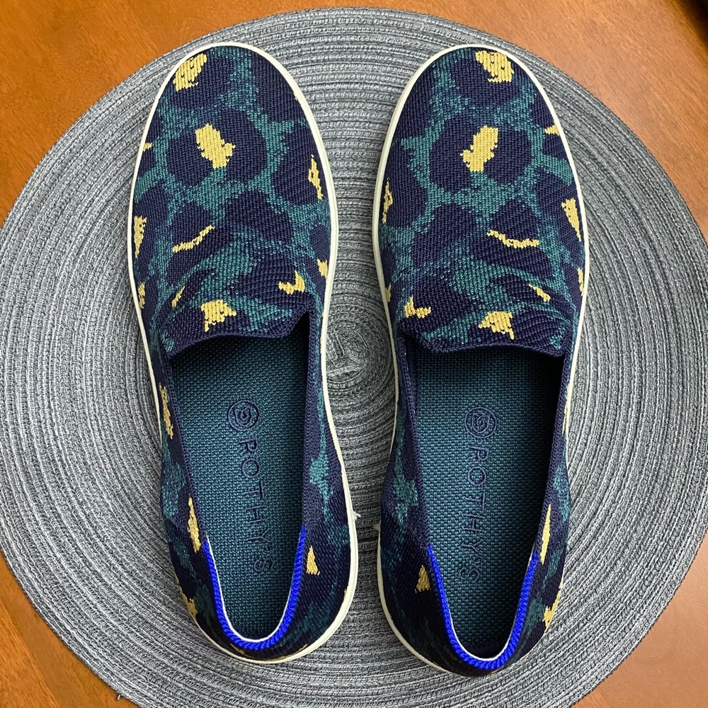 Rothy’s Size 10.5 Blue Spot Leopard Sneakers